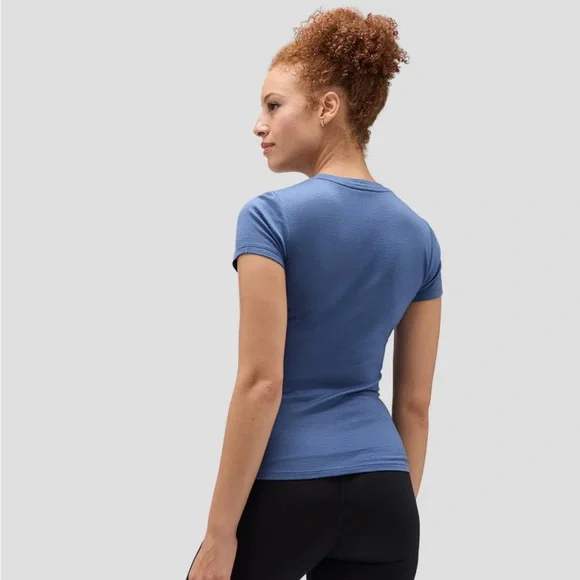 Unbound Women’s Slim Merino Crew Neck T-shirt - Picture 8 of 8